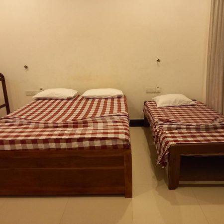 Hotel Krish Kalkudah  Exterior photo