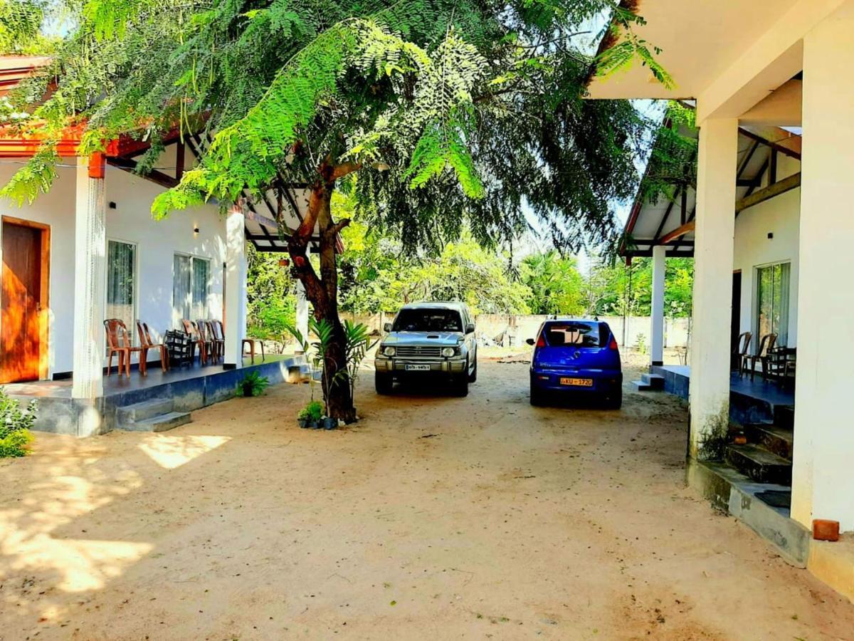Hotel Krish Kalkudah  Exterior photo