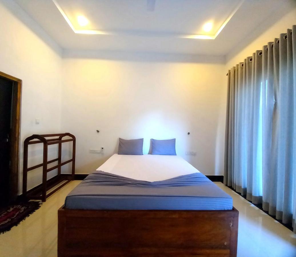 Hotel Krish Kalkudah  Exterior photo